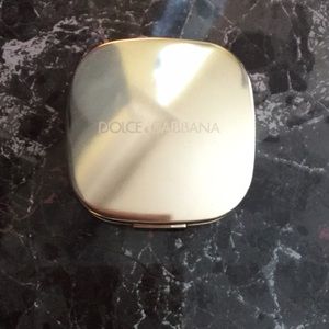 Dolce & Gabbana The Foundation Natural